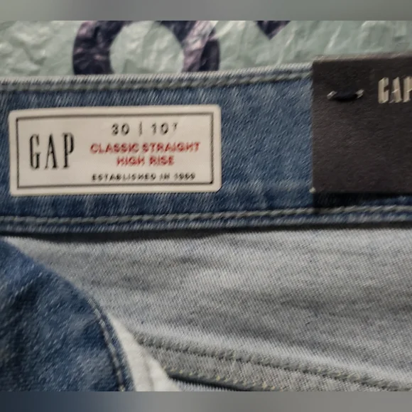 NWT GAP High Waist Straight Leg Jeans - Picture 5 of 7